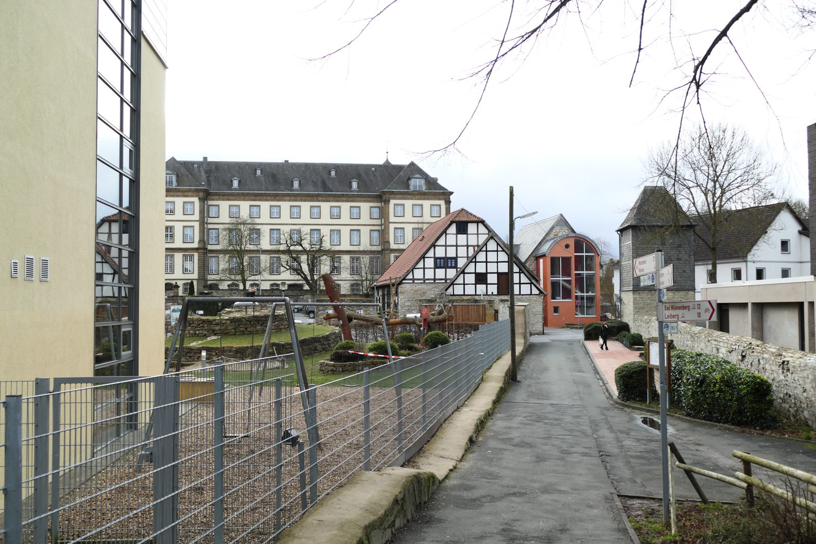 Auf einem schmalen Weg