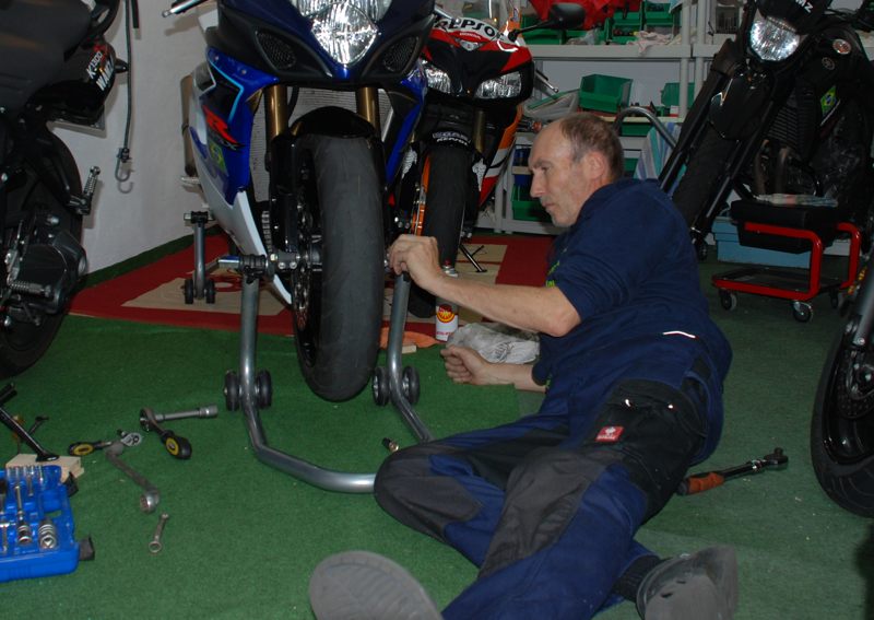 In einer solchen Garage ist immer was zu tun. Was man selbst macht, ist sicher.