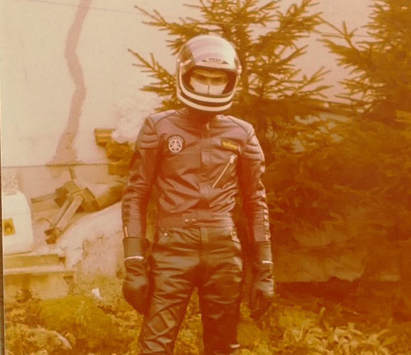 Der erste Lederanzug