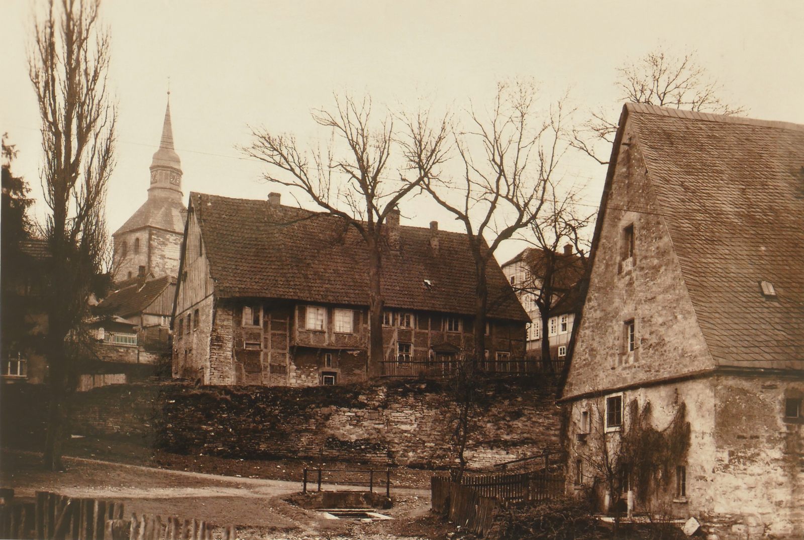 Die Mittelmühle mit der Westmauer