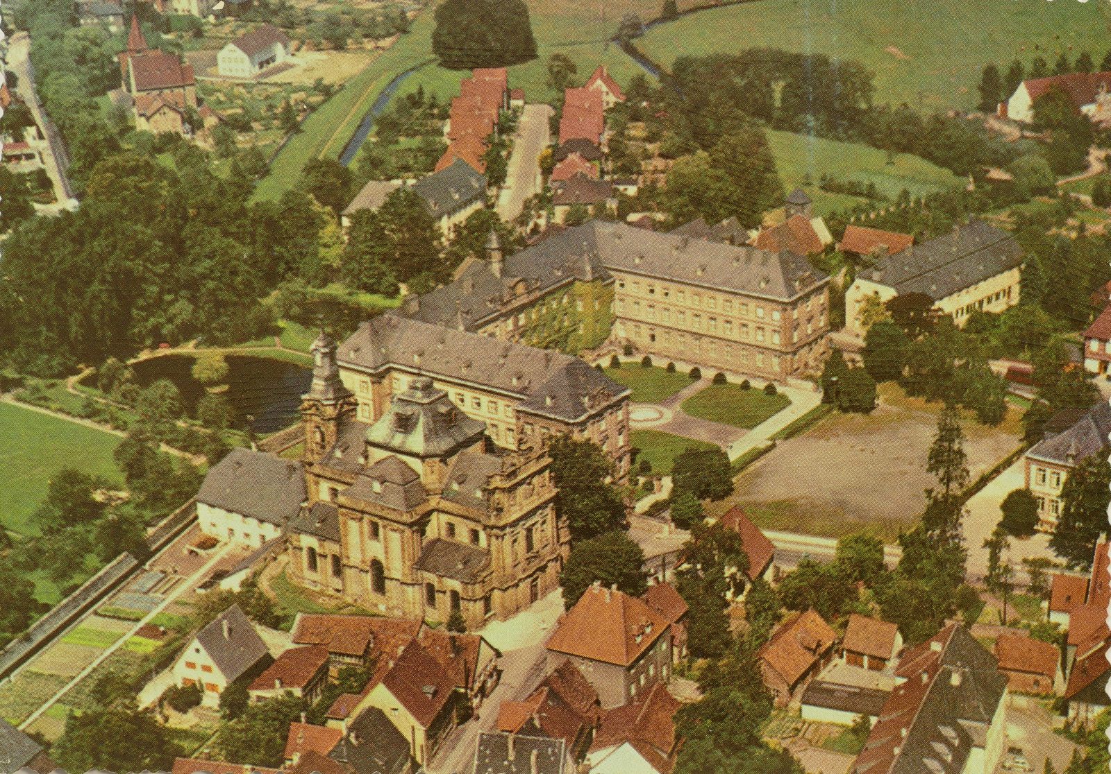 Jesuitenkirche und Mauritius-Gymnasium 1960