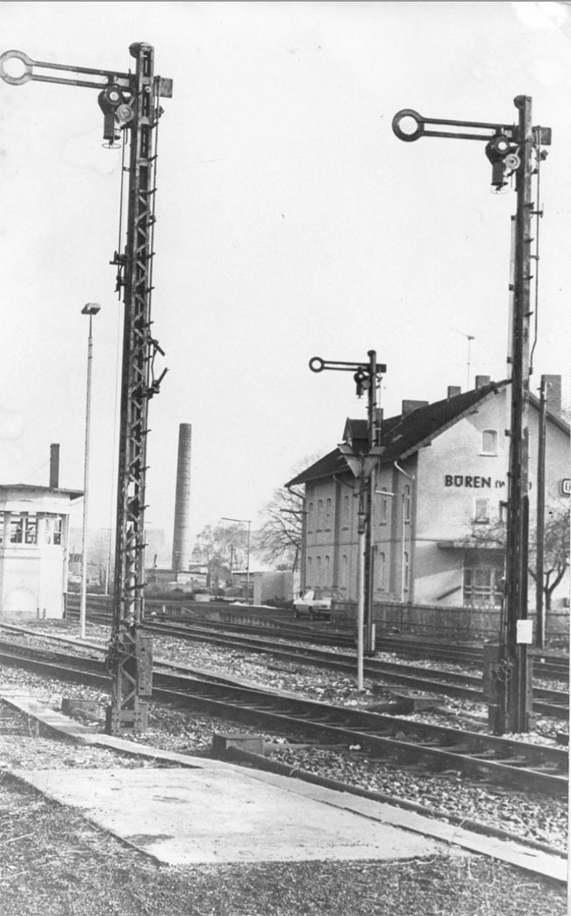 1 Bf Büren Stellwerk2 1980er_790