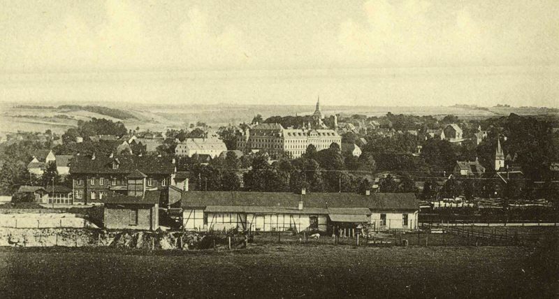 1920er Bahnhof und Stadt