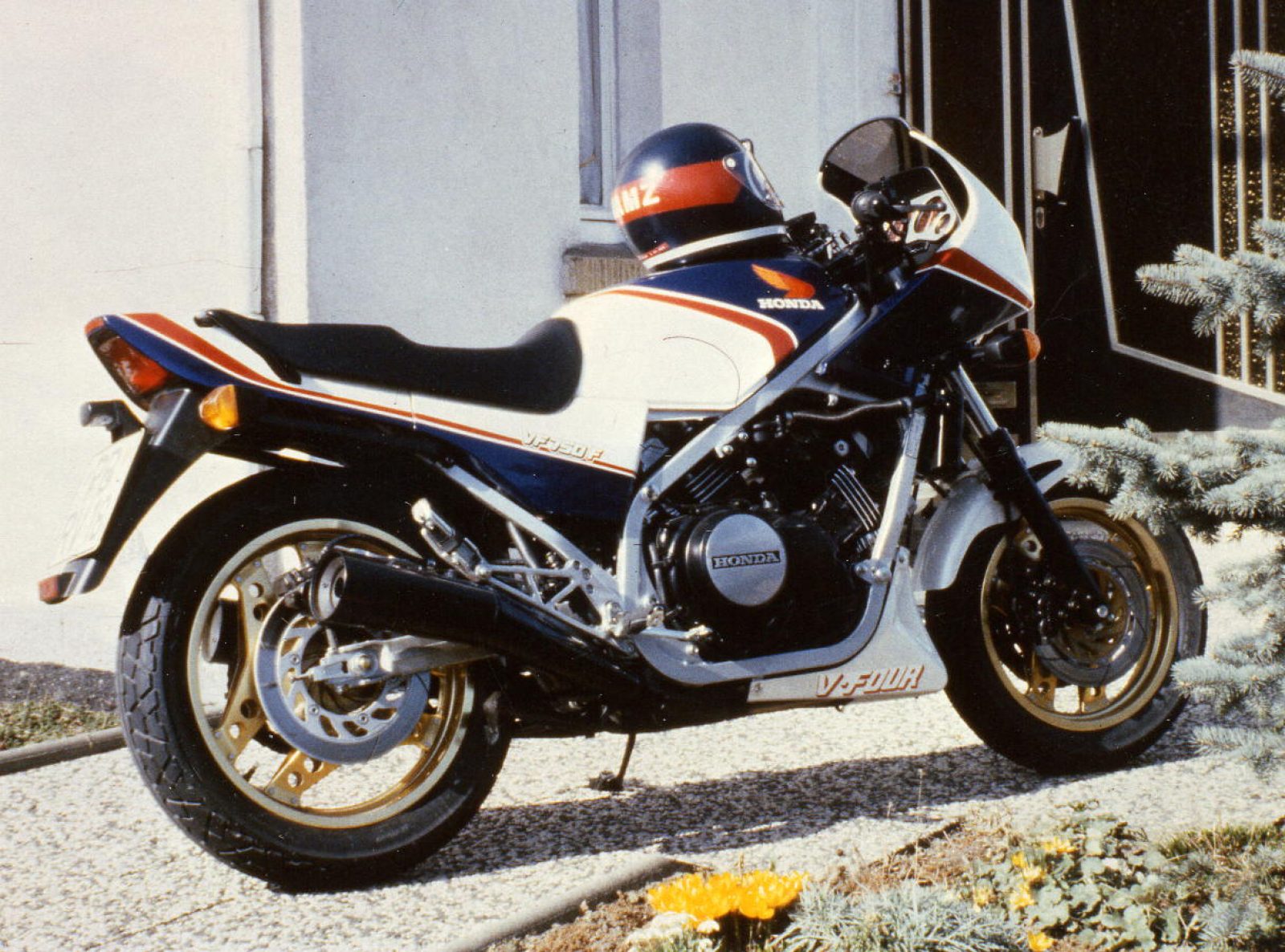 1983 Honda VF750F a