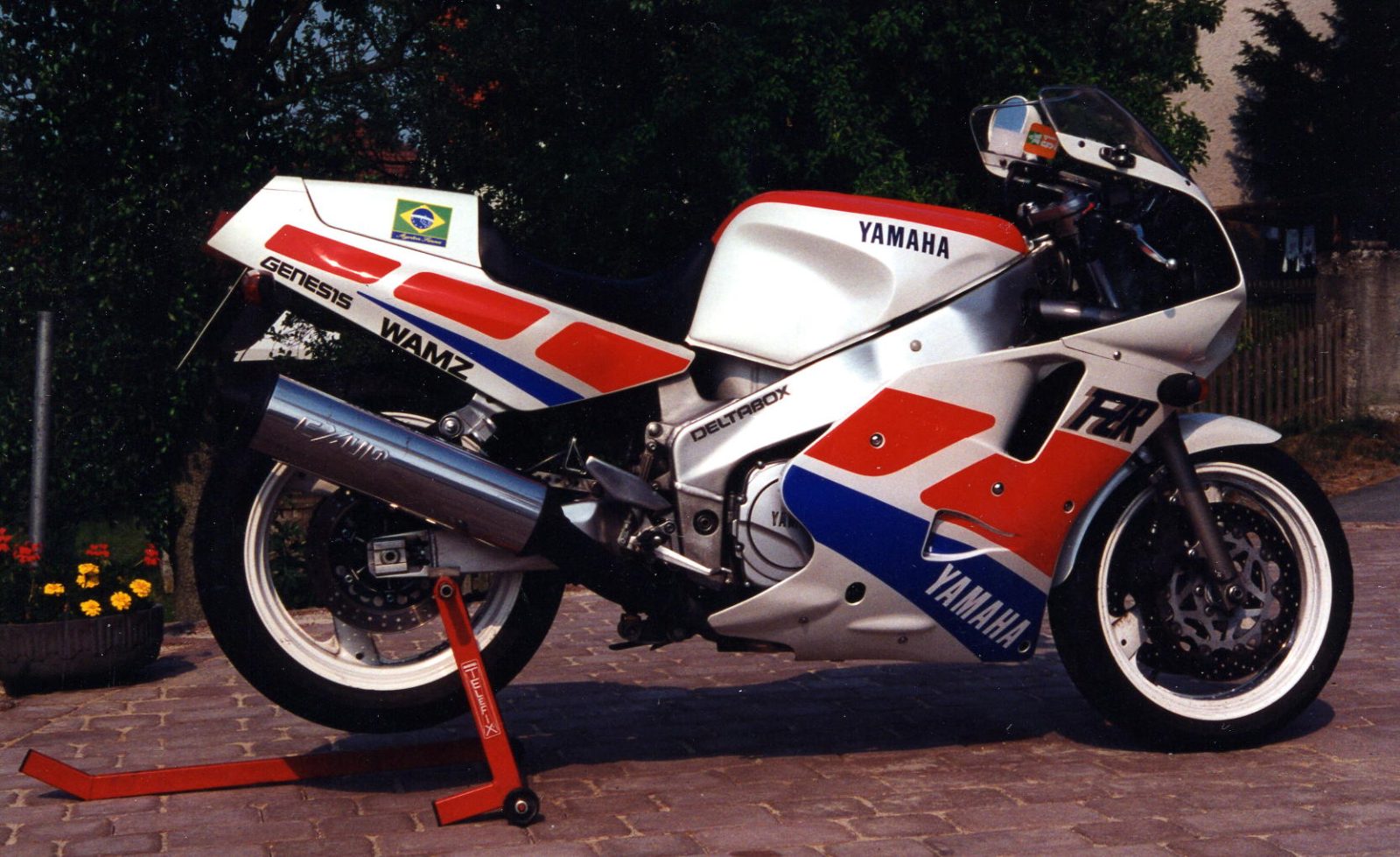 1994 Yamaha FZR1000