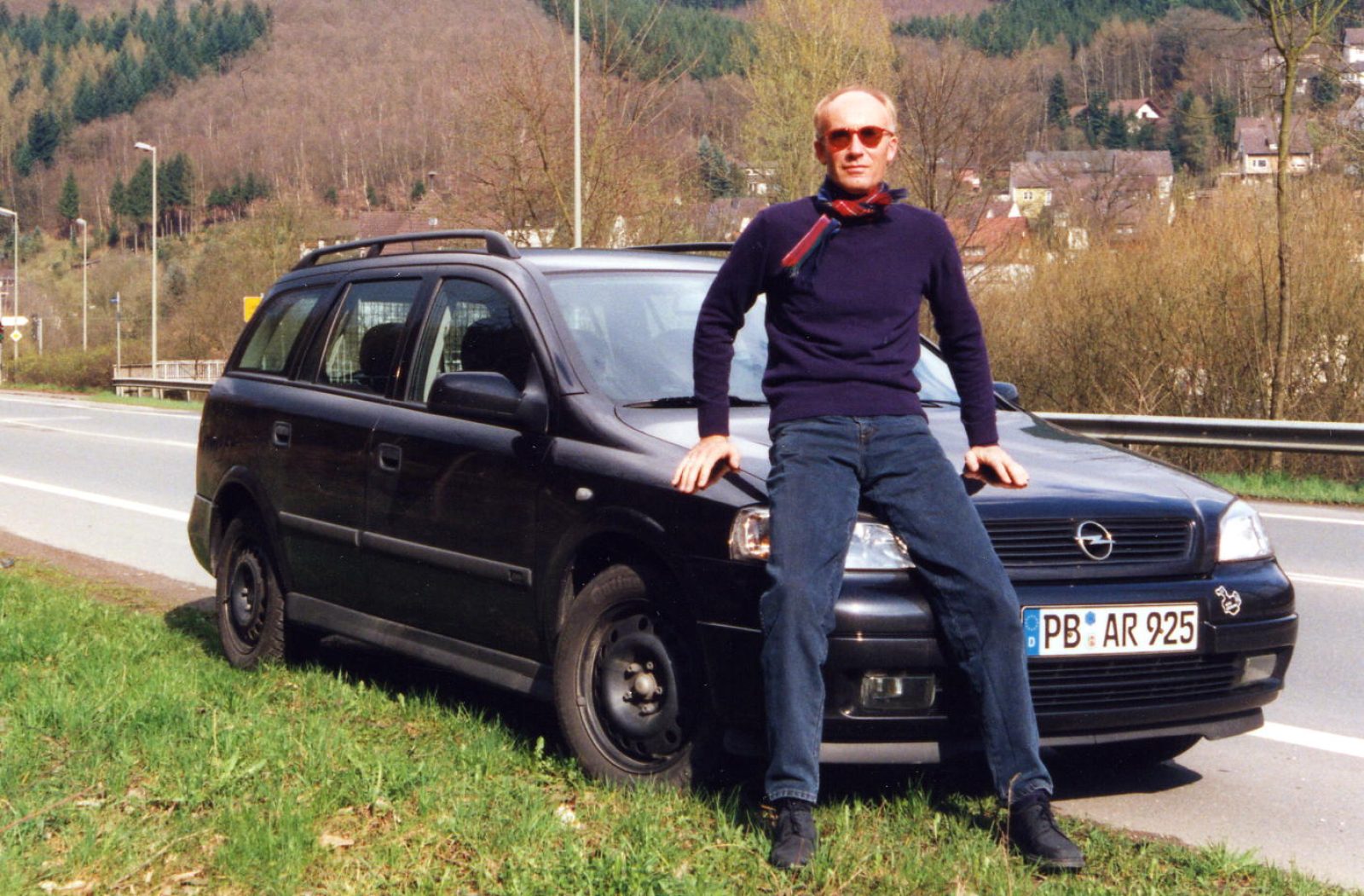 1999 Opel Astra Caravan 2000 b