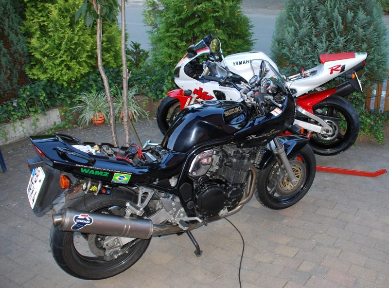 2009 Bandit u R1_800