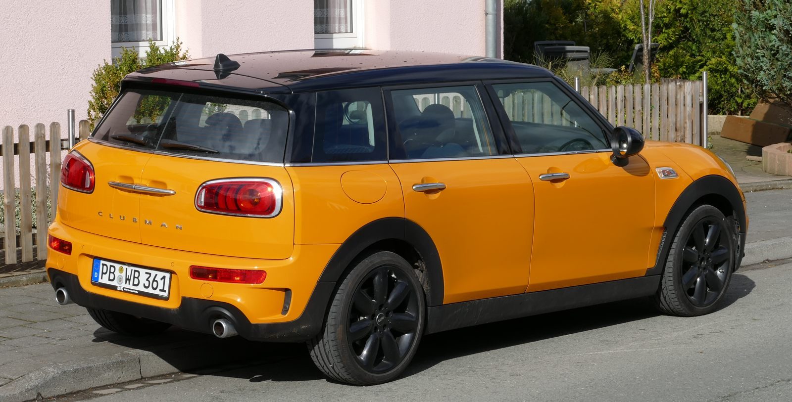 2019 Mini 06