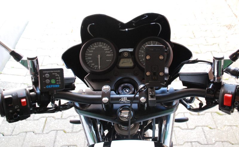 2019 XJR1300 Cockpit