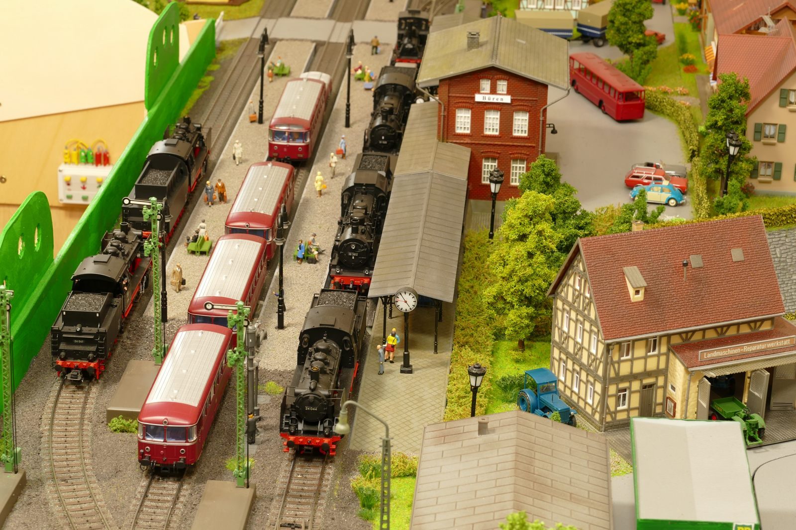 Die alten Lokführer lieben die Almetalbahn und kommen sehr gern nach Büren