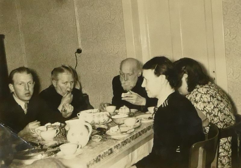 BS 1957 Ahmer2