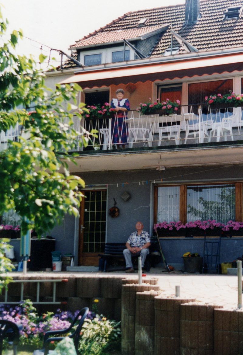 WH 1997 PapaMama Balkon u Bank 1997